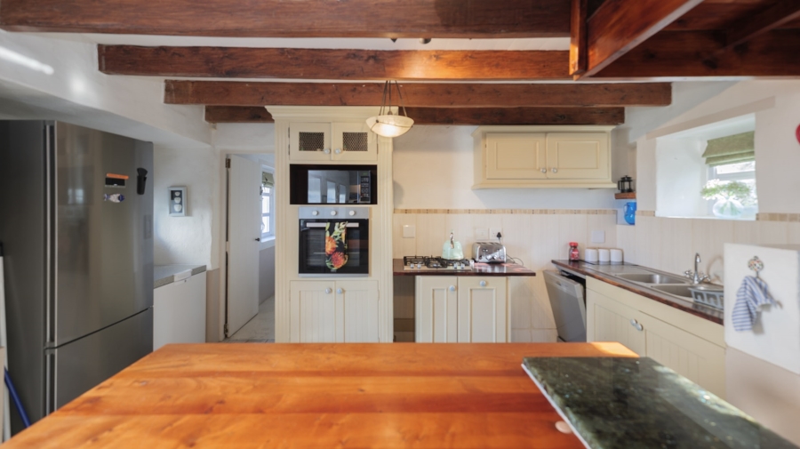 4 Bedroom Property for Sale in Struisbaai Western Cape